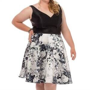 NEW SYDNEY'S CLOSET mikado satin dress in black/white